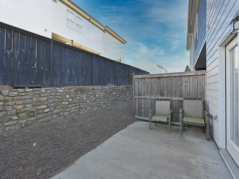 436 Withrow Way — Photo 35
