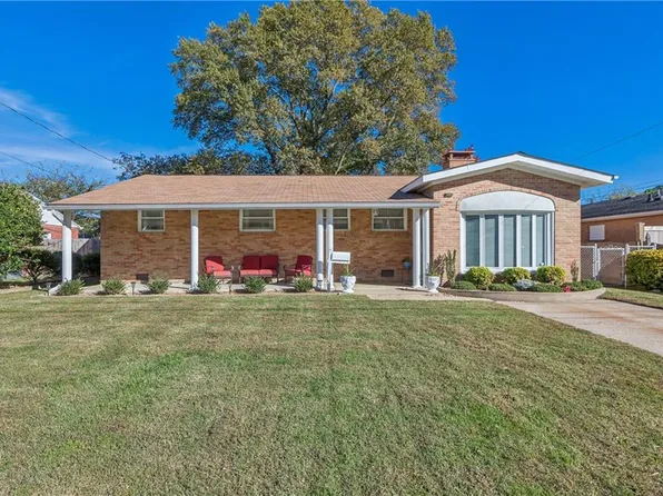 702 Kings View Ct, Hampton, VA 23669