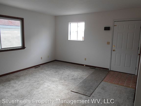 2nd image of 1108 19th St Rear B