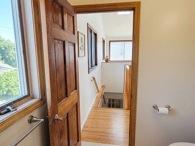 45 Breezy Hill Ter — Photo 8