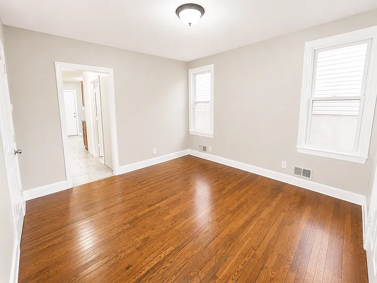 80 Columbia Ave #1 — Photo 9