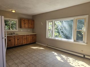 29 Beech St APT A, Sanbornville, NH 03872