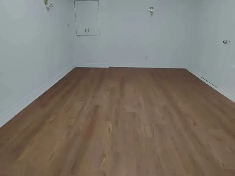 56 Snowball Cres #BASEMENT — Photo 10