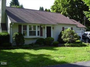 35 Maple Avenue Ext, Bethel, CT 06801