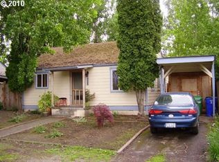 9528 NE Gertz Cir, Portland, OR 97211