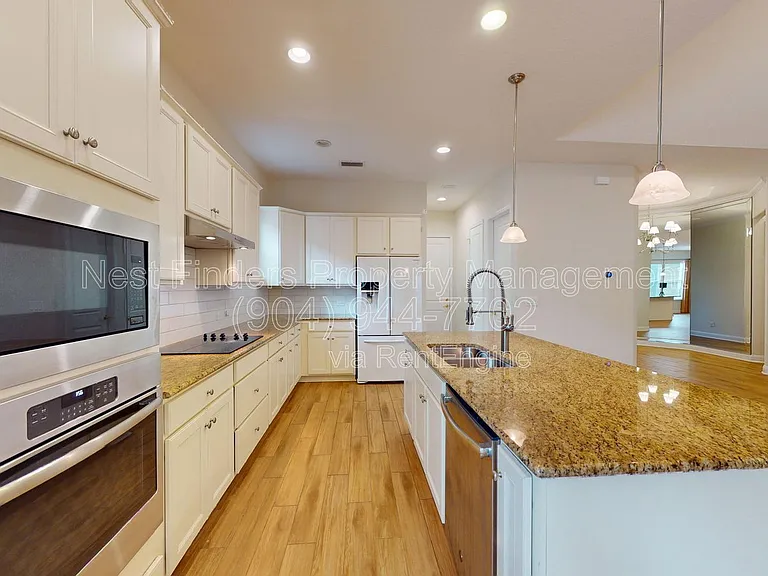 2670 Ostia Cir — Photo 14