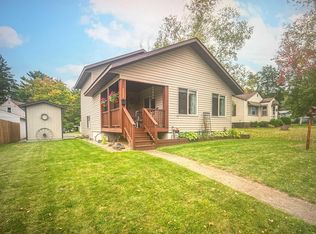 9406 Seaver Ave, Duluth, MN 55808