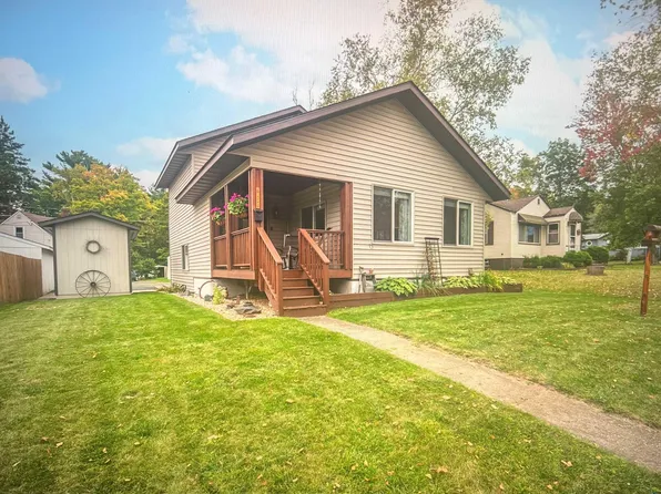 9406 Seaver Ave, Duluth, MN 55808