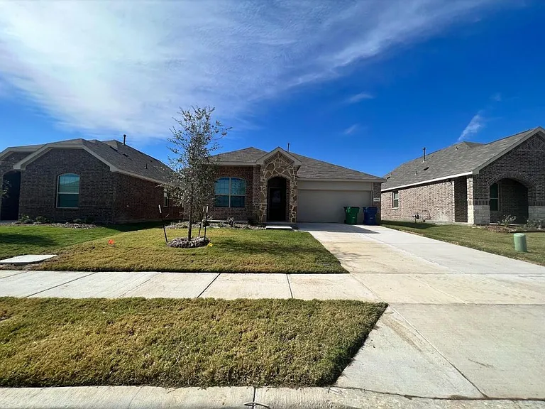 7905 Marsh Ln — Photo 8