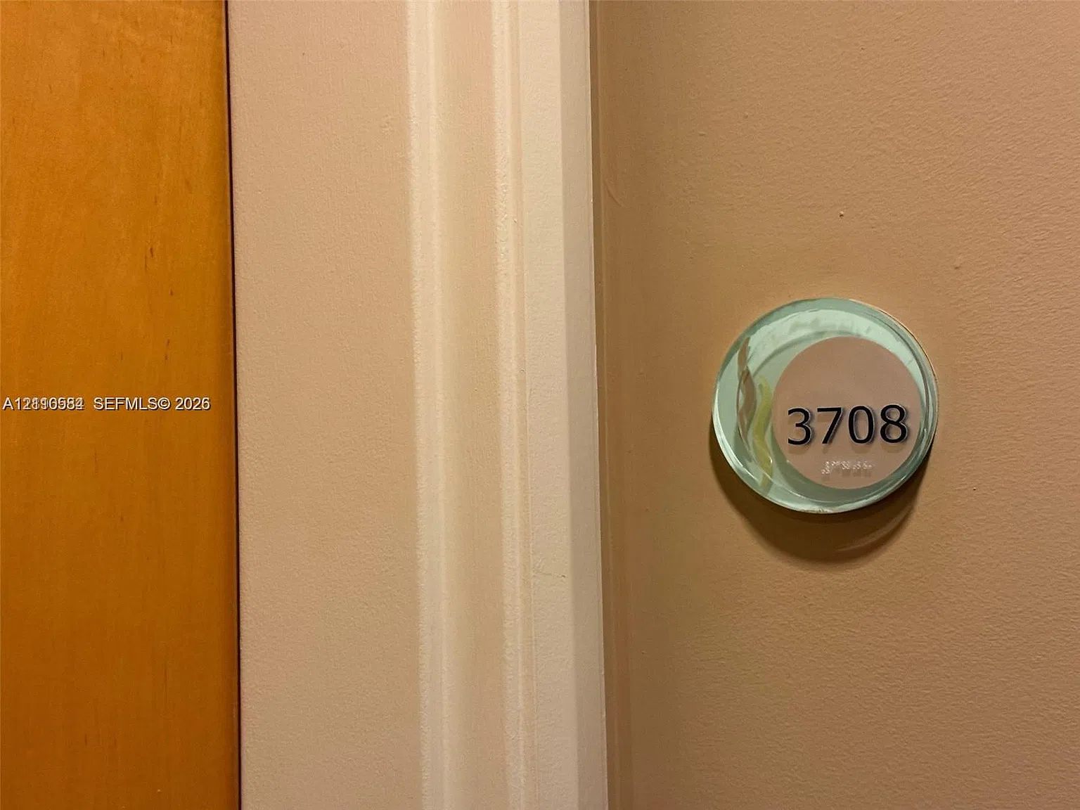 Vizcayne North Condo — Photo 3