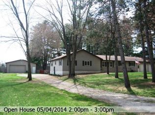 W10811 Shaky Lake Rd, Hortonville, WI 54940