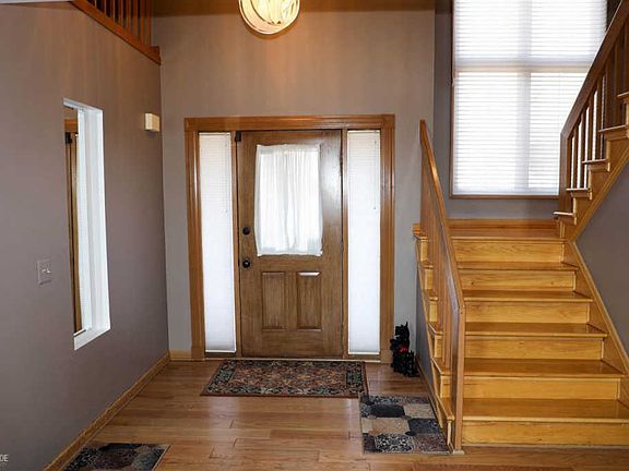 5th image of 11270 Silverlake Ct