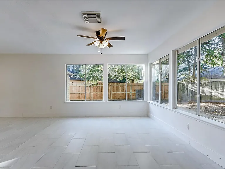 21892 Silver Oak Ct — Photo 10
