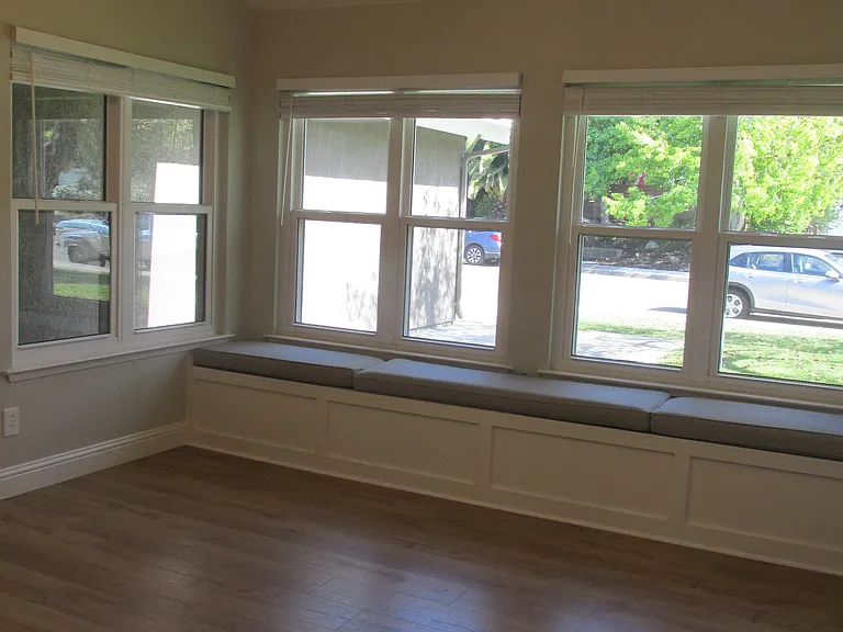 414 Woodbridge St — Photo 9