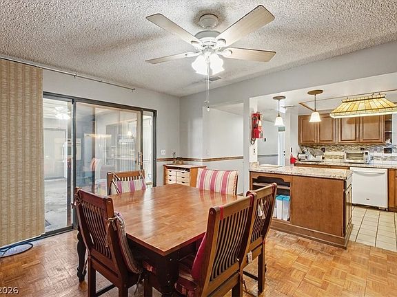 5th image of 5716 Roseridge Ave