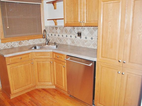 409 Knopf St Linden NJ Duplex for Rent