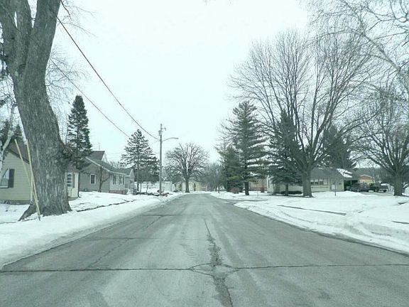 4th image of 700 McKinley Ave