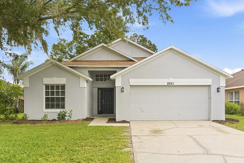 4 bed, 2.0 bath, 1837 sqft, $2,610 — Photo 1