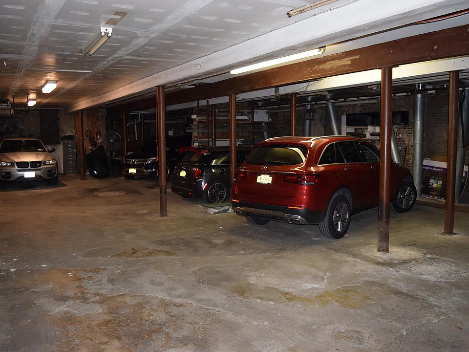 2nd image of 269 Eckford St