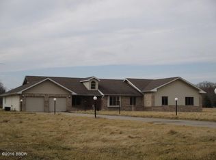 13244 E Idlewood Rd, Mount Vernon, IL 62864