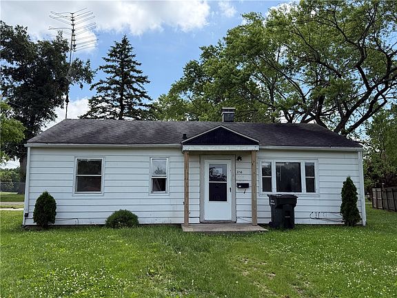 2nd image of 214 Lindenwood Dr