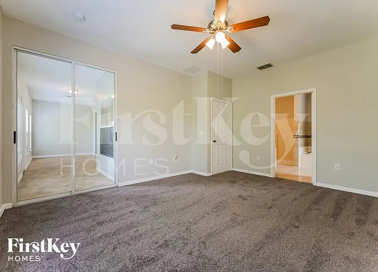 820 Poinsettia Ave — Photo 9