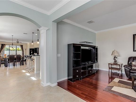 3rd image of 10154 Tierra Bella Dr