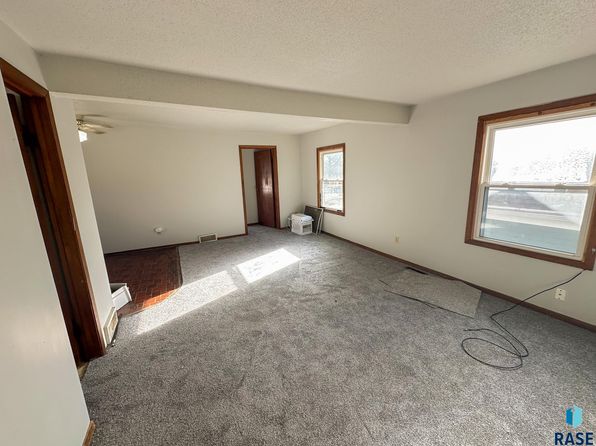 sioux-falls-south-dakota-85817475 picture