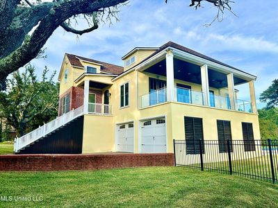 1304 Ladnier Rd, Gautier, MS, 39553