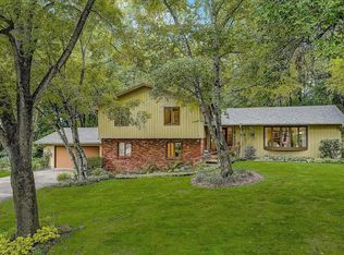 5519 Riverview Dr, Waunakee, WI 53597