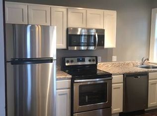 1125 S 7th St #B, Springfield, IL 62703