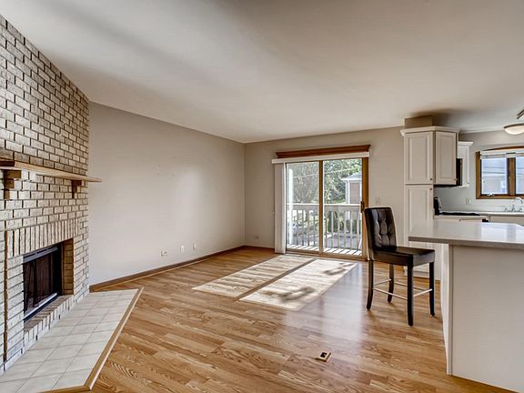 2nd image of 528 Pershing Ave APT A