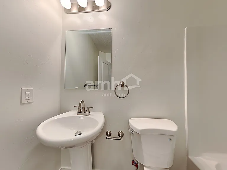 1742 E Shadow Dr — Photo 9