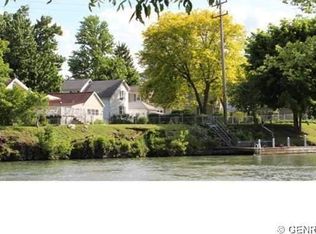 9 Logan St, Waterloo, NY 13165