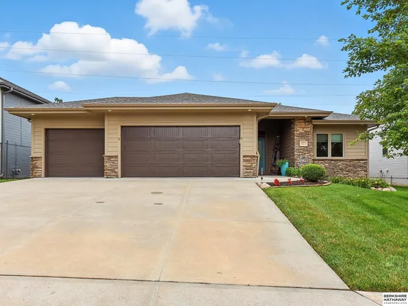 14455 Vane St, Bennington, NE 68007