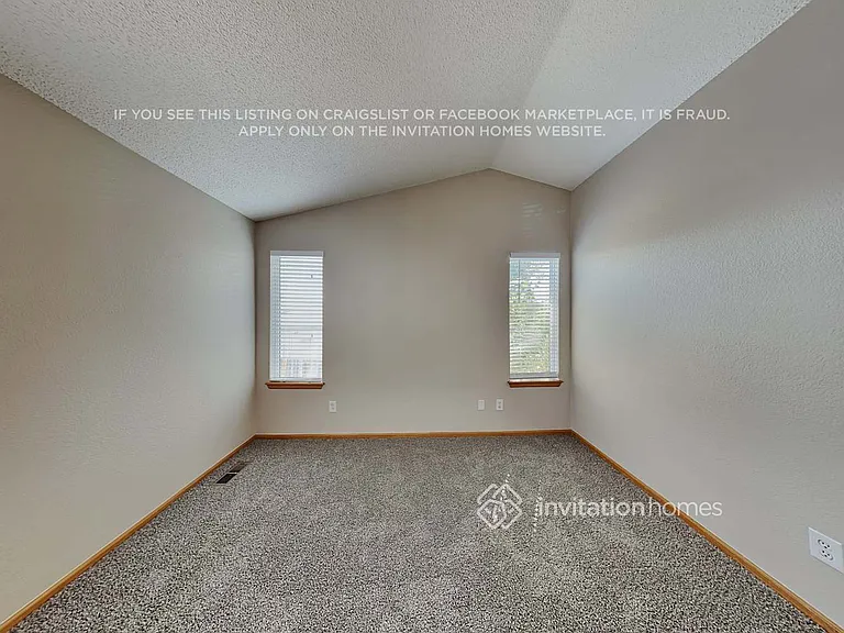 8736 Greengrass Way — Photo 10