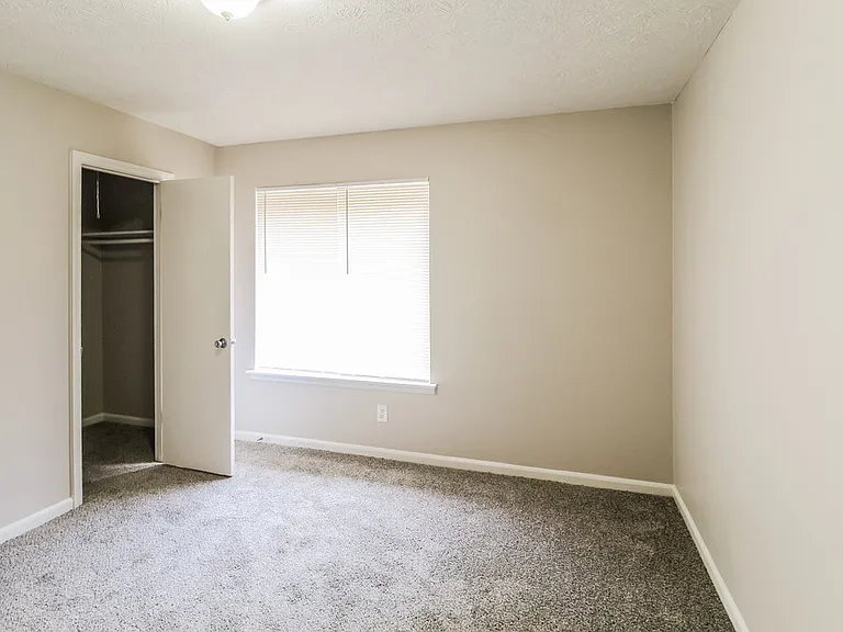 2861 Panther Ct — Photo 17
