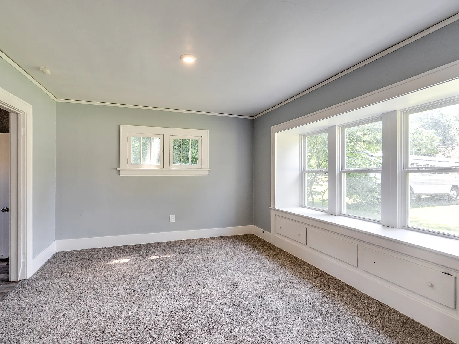 3 bed, 1.5 bath, 1752 sqft, $1,260 — Photo 4