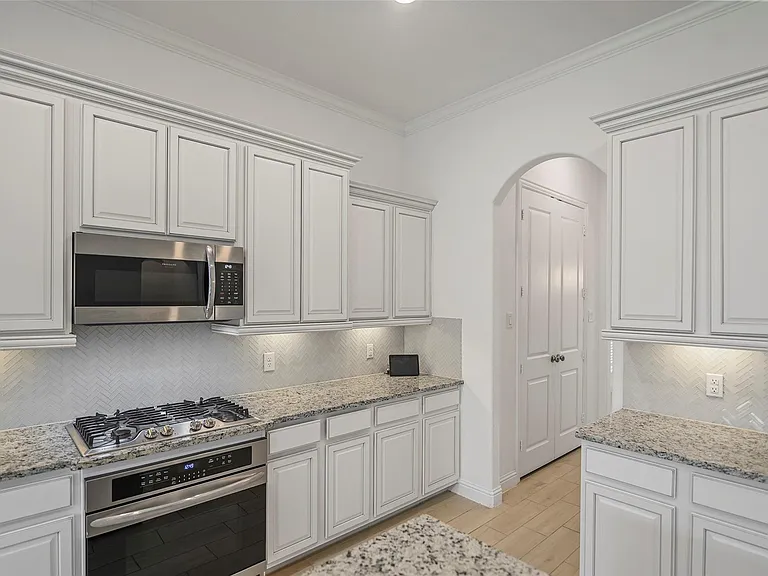 23540 Red Juniper Ln — Photo 11
