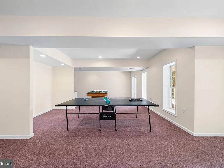 686 Lake Caroline Dr — Photo 25