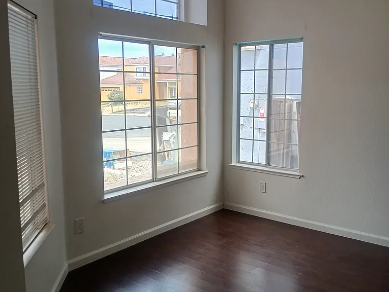 4505 Pampas Cir — Photo 11