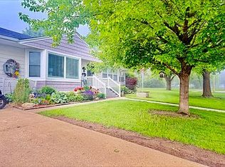 601 E Washington St, Hoopeston, IL 60942