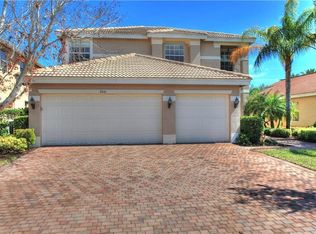 2041 Grey Falcon Cir SW, Vero Beach, FL 32962