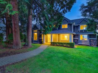 13518 Marine Dr, Surrey, BC V4A 1G2