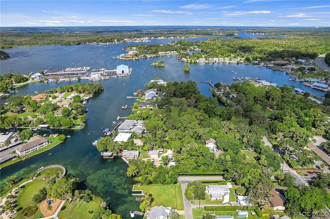 10 NE 2nd St, Crystal River, FL 34429 MLS 825540 Zillow