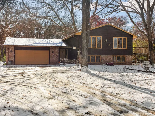 48 268th Ln NE, Isanti, MN 55040