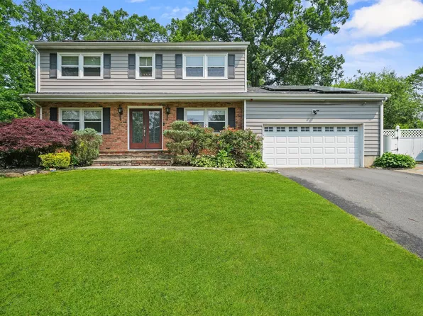 25 Bellwood Drive, New City, NY 10956