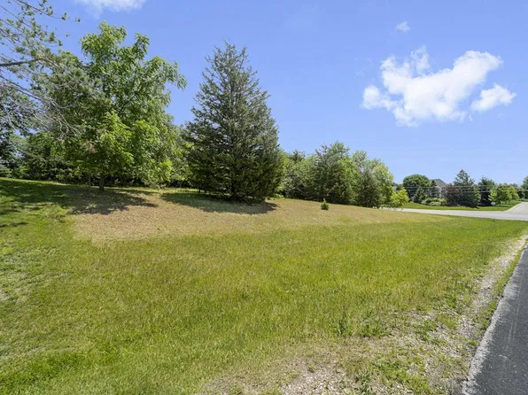 Lt23 STONEBANK HIGHLANDS, Oconomowoc, WI 53066