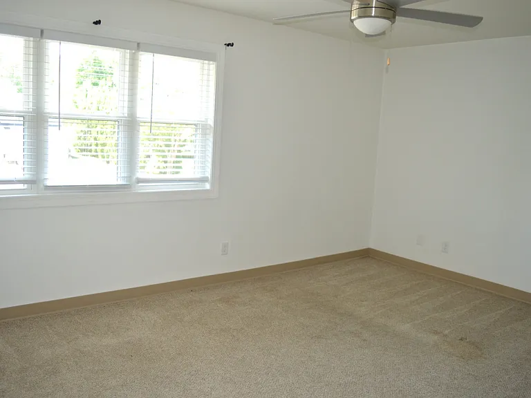 2305 McKenna Blvd — Photo 14