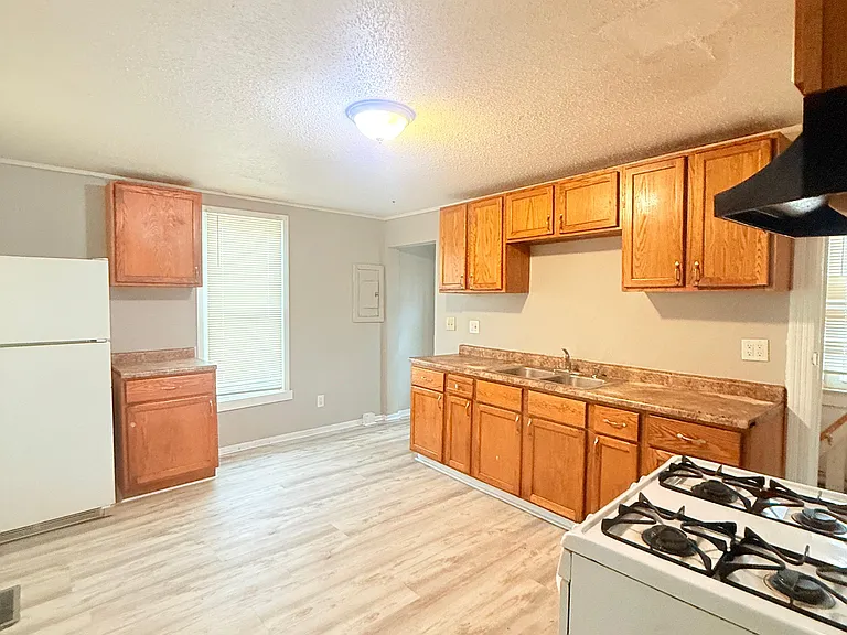 4417 Aldrich Ave N — Photo 13